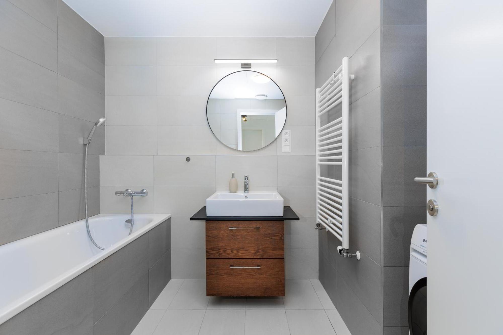 Sky Park 1 - Luxurious #Instaworthy Apartment In Downtown City Center With Included Parking, Best Address In Town Bratislava Esterno foto